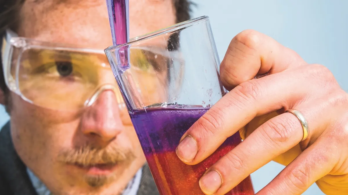 DIY Science: how to extract DNA in your kitchen © Steve Sayers/The Secret Studio